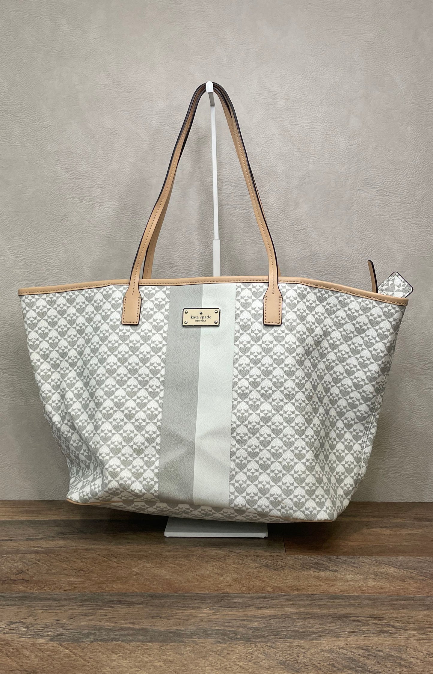 Kate Spade New York White Grey Geometric Spade Pattern Tote Bag Tan Trim