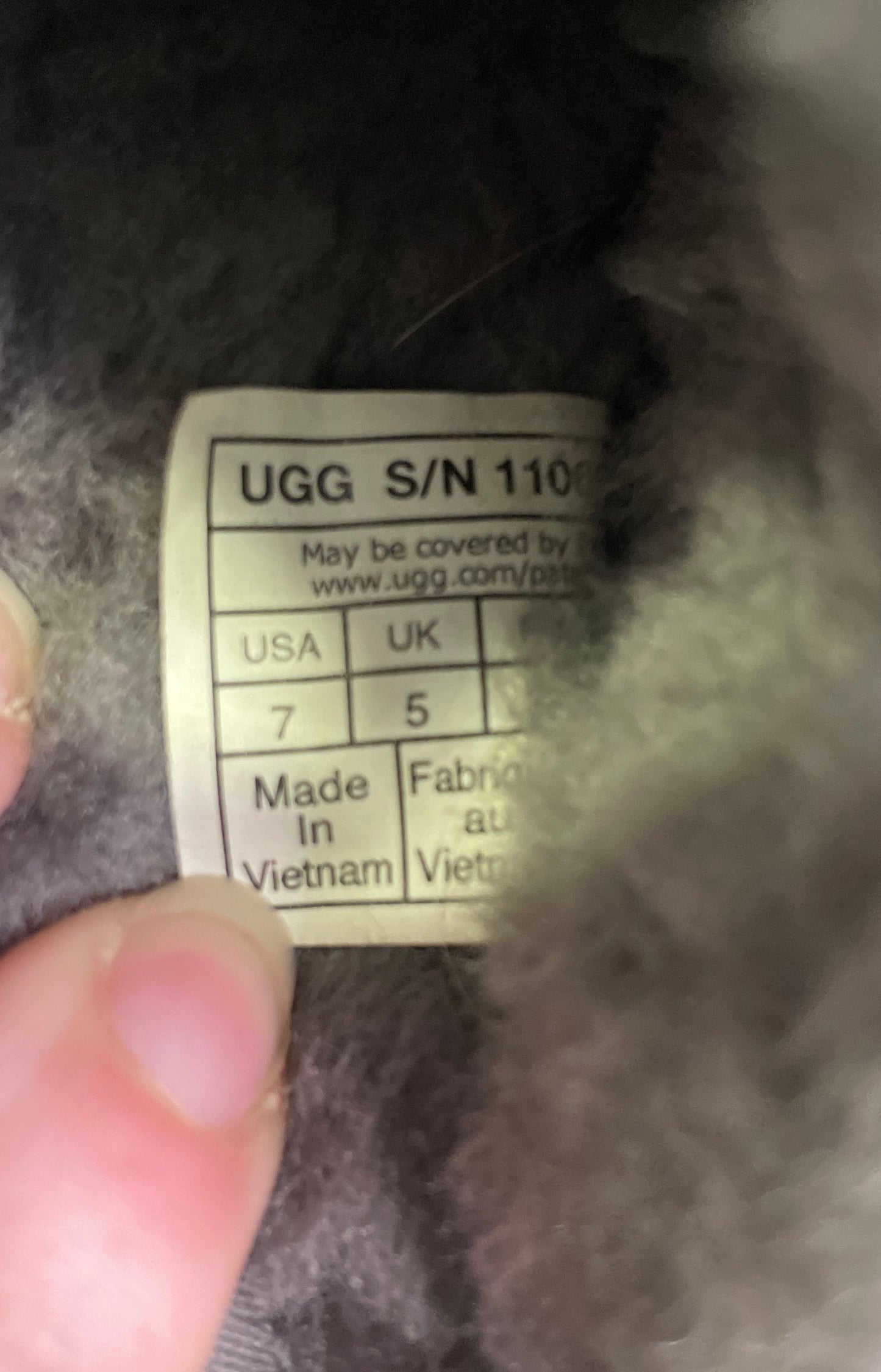 UGG Scuffette II Black Suede Grey Sheepskin Fur Slippers Women's Size 7