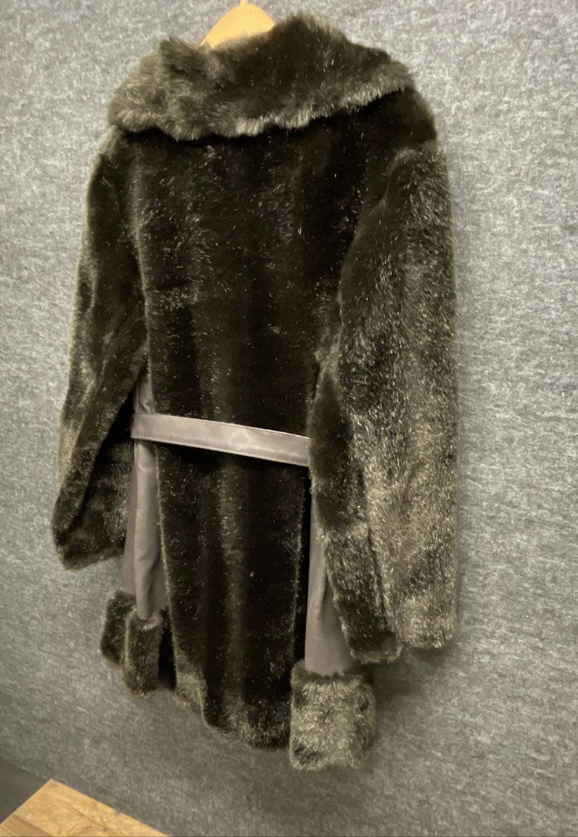 Vintage 80s Women's Dark Brown Faux Fur Belted Button Front Plush Coat Sz 16