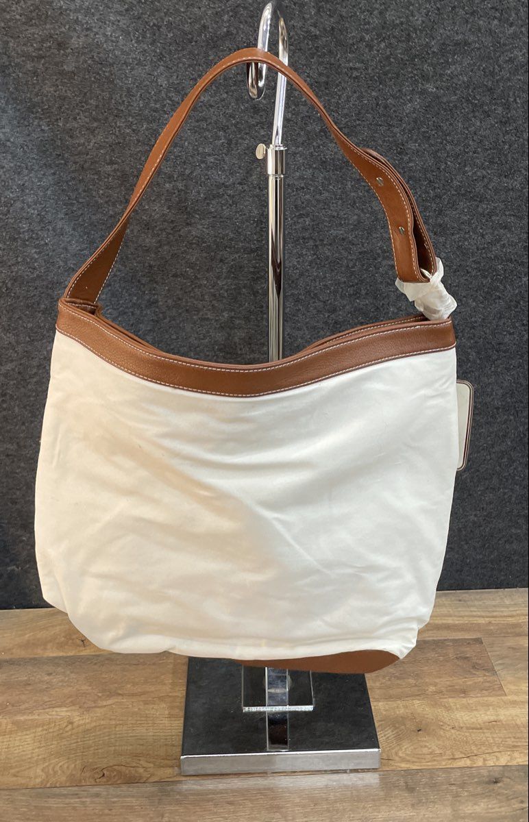 Realities White Quilted Shoulder Bag Tan Trim Tote Purse NWT