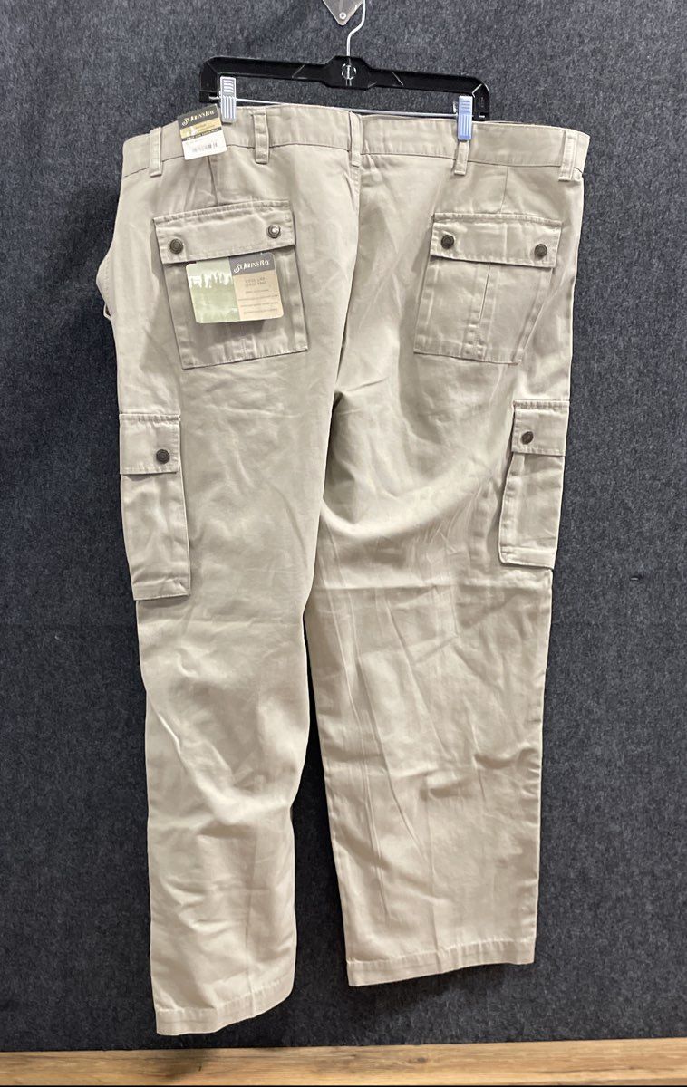 St. John's Bay Men's Khaki Ridge Line Cargo Pants Flat Front 48x30 NWT