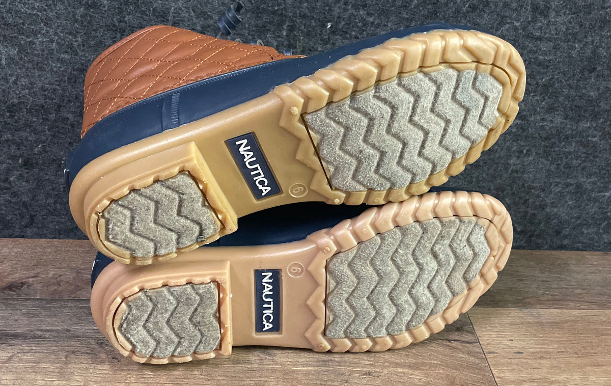 Nautica Dorsay Navy Brown Quilted Duck Boots Women's Size 6