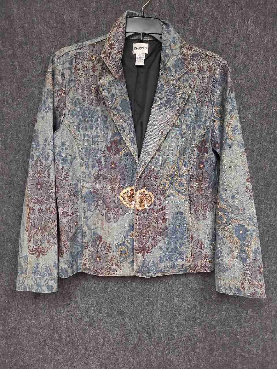 Chico's Women's Blue Paisley Tapestry Jacket Beaded Clasp Metallic Sz 1