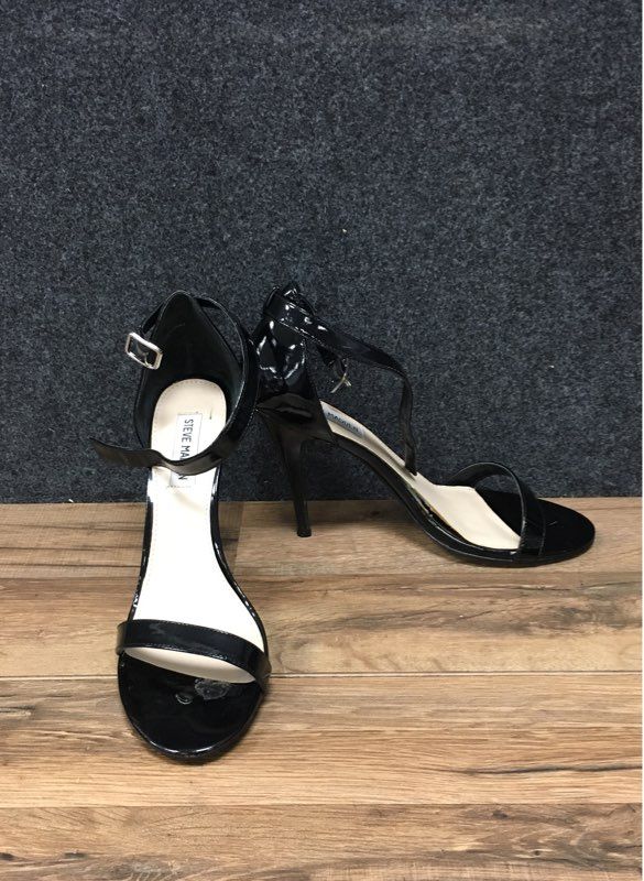 Steve Madden Realove Black Patent Ankle Strap Stiletto Heeled Sandals Size 11