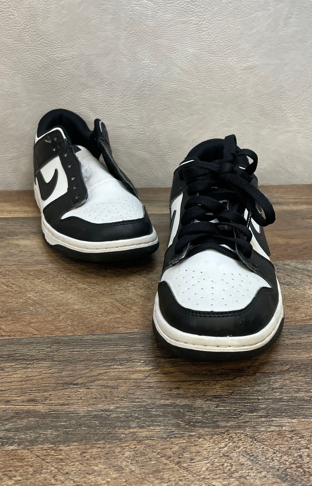Nike Dunk Low Retro White Black Panda Sneakers Women's Size 8