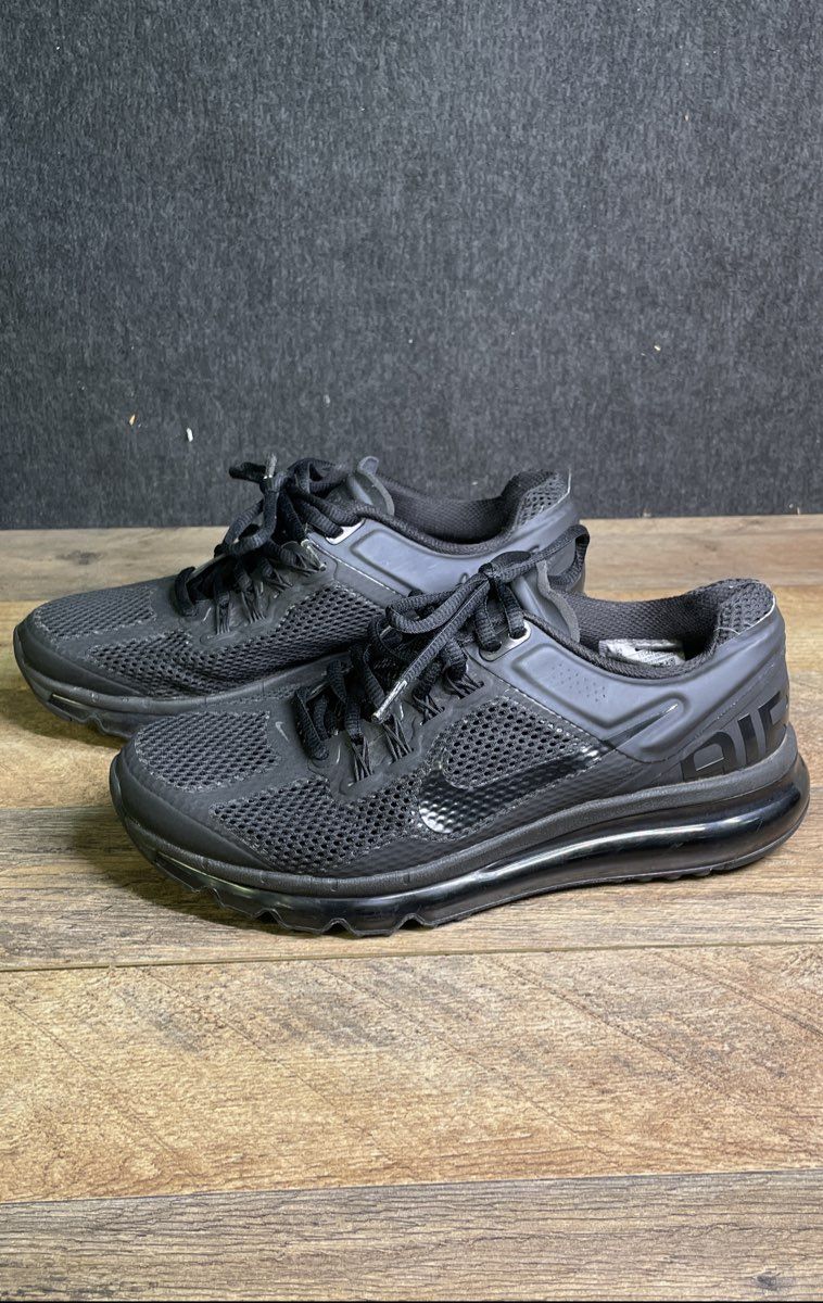 Nike Air Max 2013 Triple Black Youth Running Shoes Size 7Y
