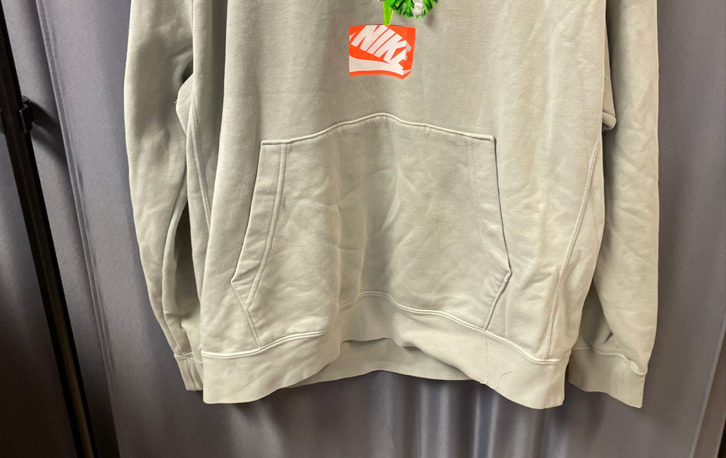 Nike Men's Sage Green Monstera Plant Shoebox Graphic Pullover Hoodie Sz L