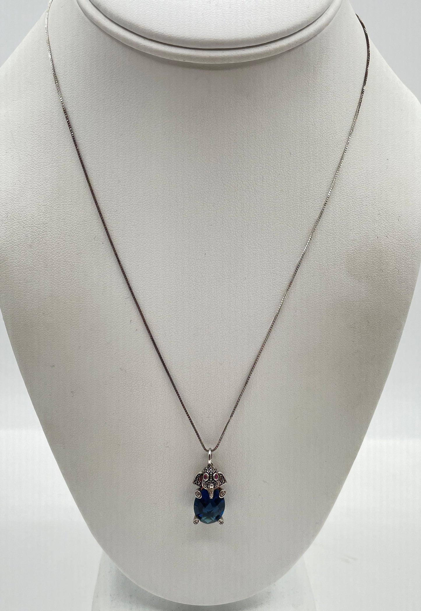 925 Sterling Silver Oval Blue CZ Ruby Eye Accents Elephant Pendant Necklace 4.3g
