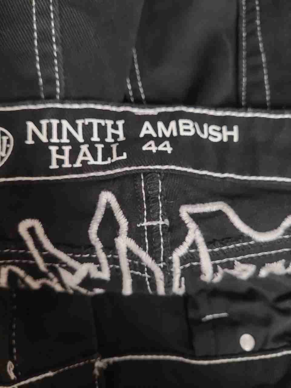 Ninth Ambush Hall Men's Black White Contrast Stitch Dragon Graphic Jeans Sz 44