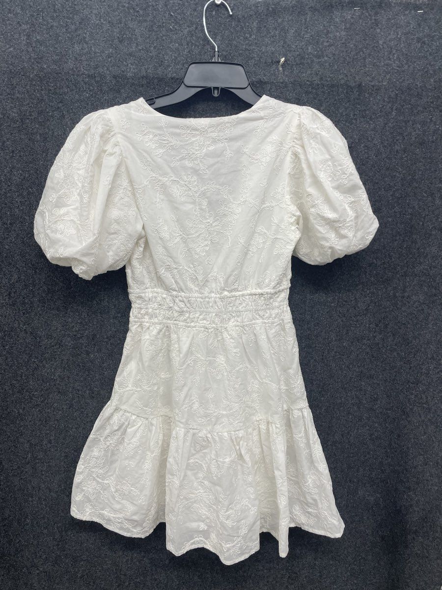 MinkPink White Eyelet Puff Sleeve Smocked Tiered Dress Sz XS NWT