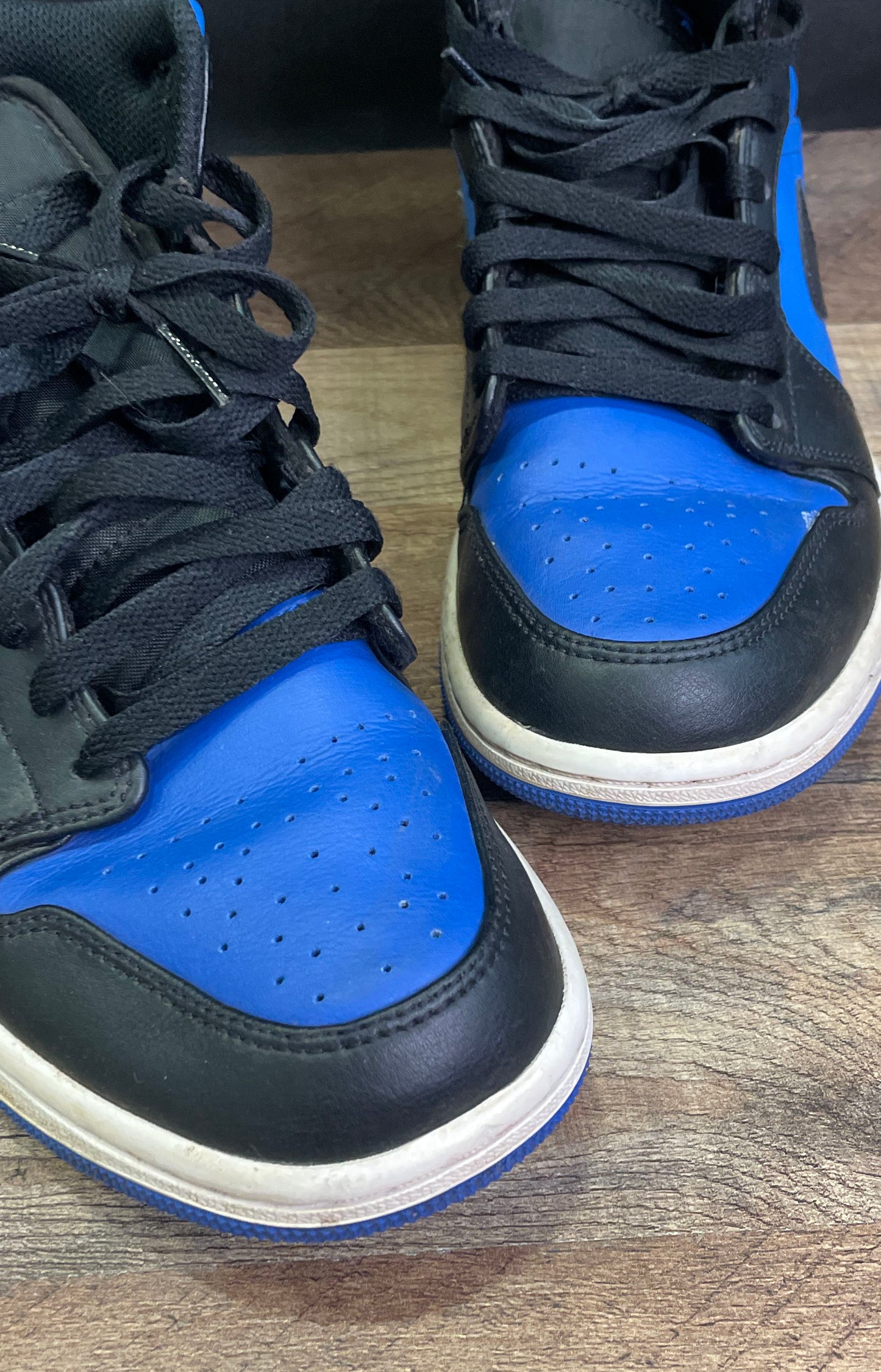 Nike Air Jordan 1 Mid Hyper Royal Black Sneakers Size 8