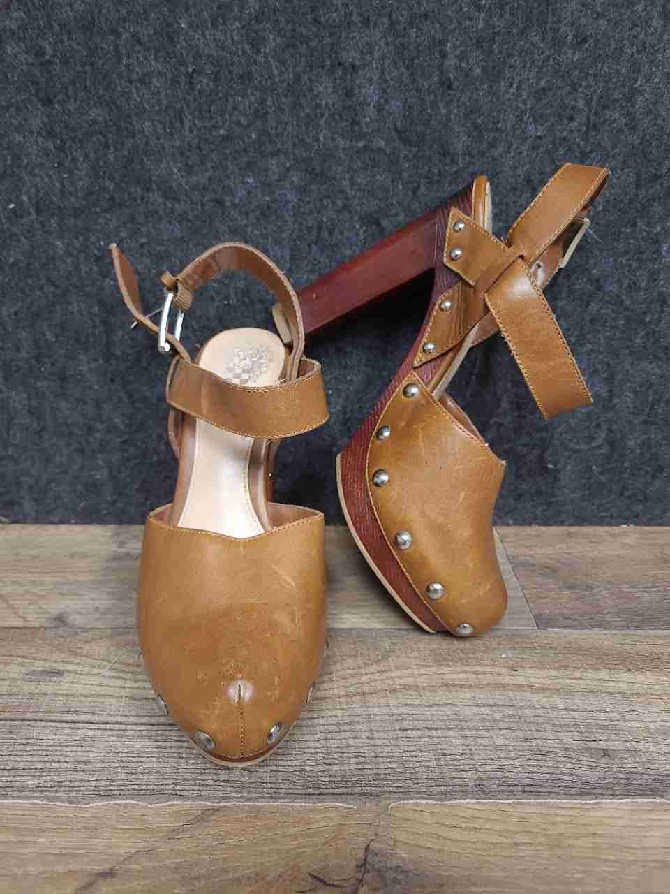 Vince Camuto Elric Tan Leather Studded Platform Clog Sandals Women's Size 7