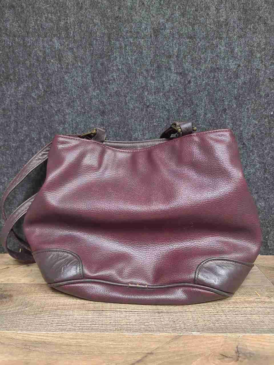 Vintage 90s Stone Mountain Burgundy Pebbled Leather Shoulder Bag Made in USA