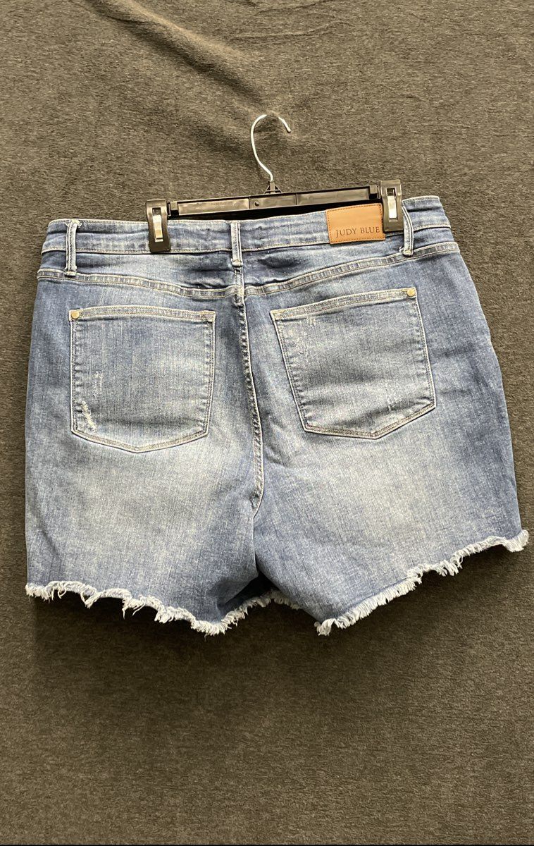 Judy Blue Women's High Rise Fray Hem Denim Shorts Blue Distressed Sz 2XL
