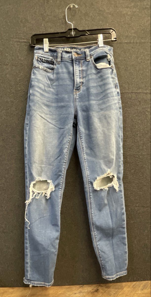 American Eagle Women's Distressed Jeans Lot of 3 Black Blue Ripped Skinny Sz 2