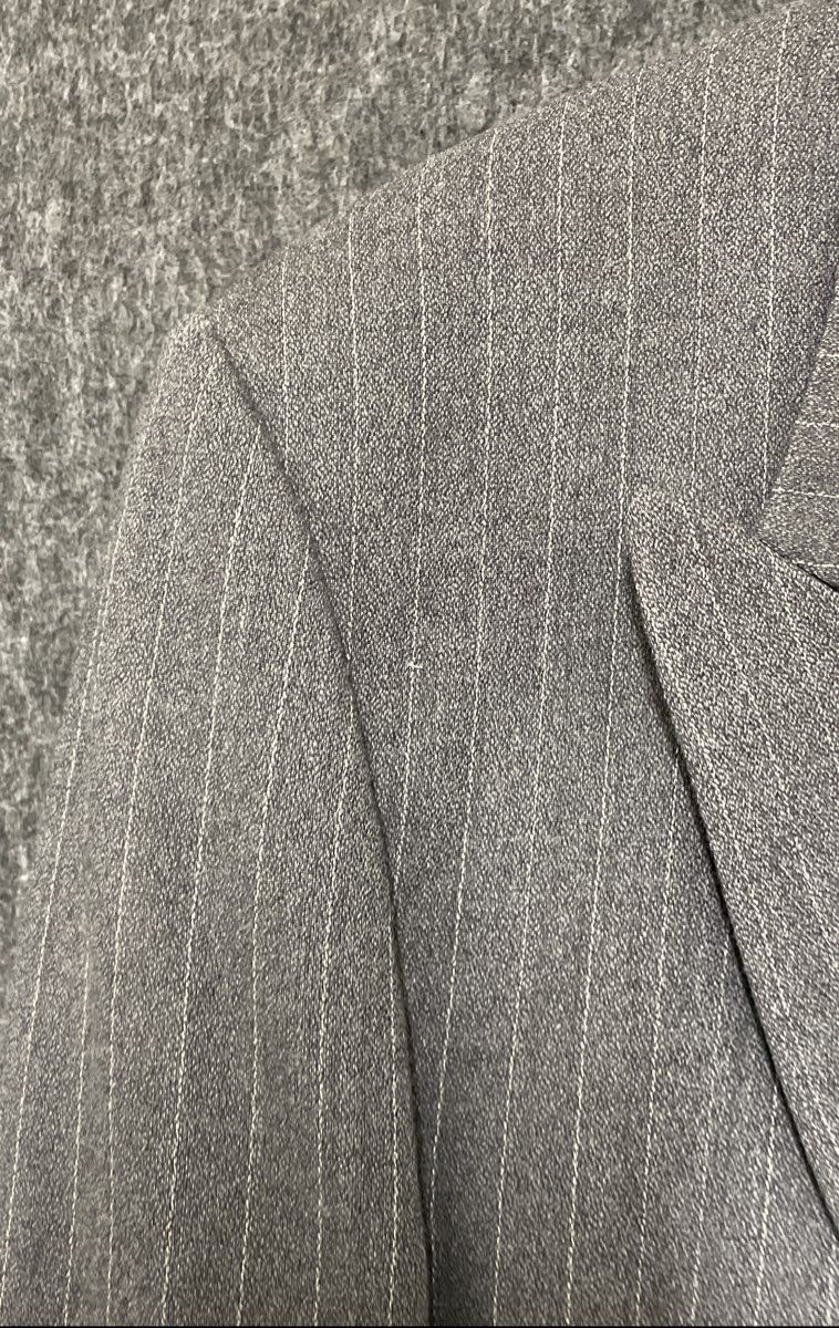 Vintage 90s Ungaro Paris Men's Gray Pinstripe Double Breasted Wool Blazer Sz 44R