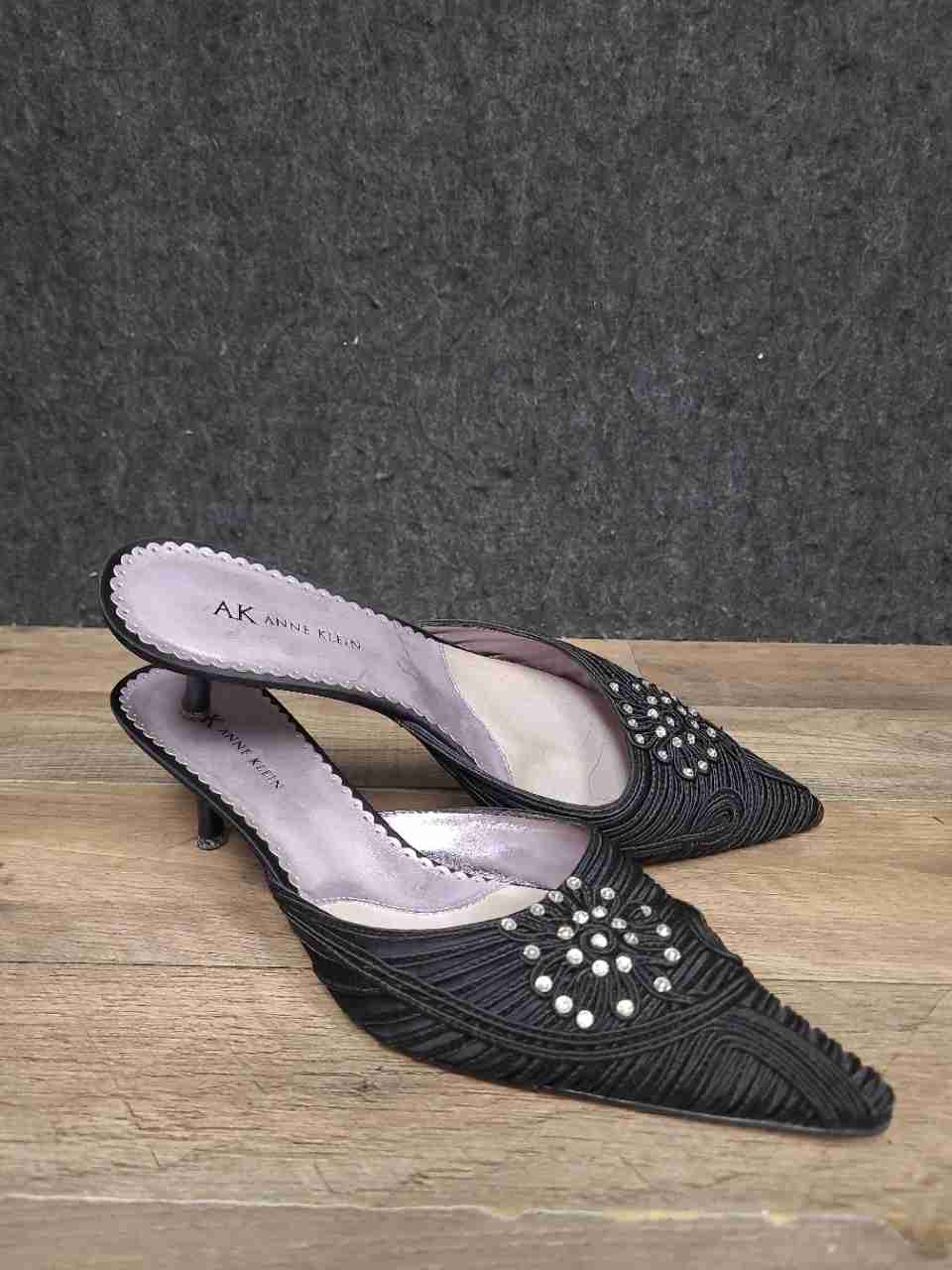 Anne Klein Maowings Black Satin Pointed Toe Kitten Heel Mules Women's Size 9