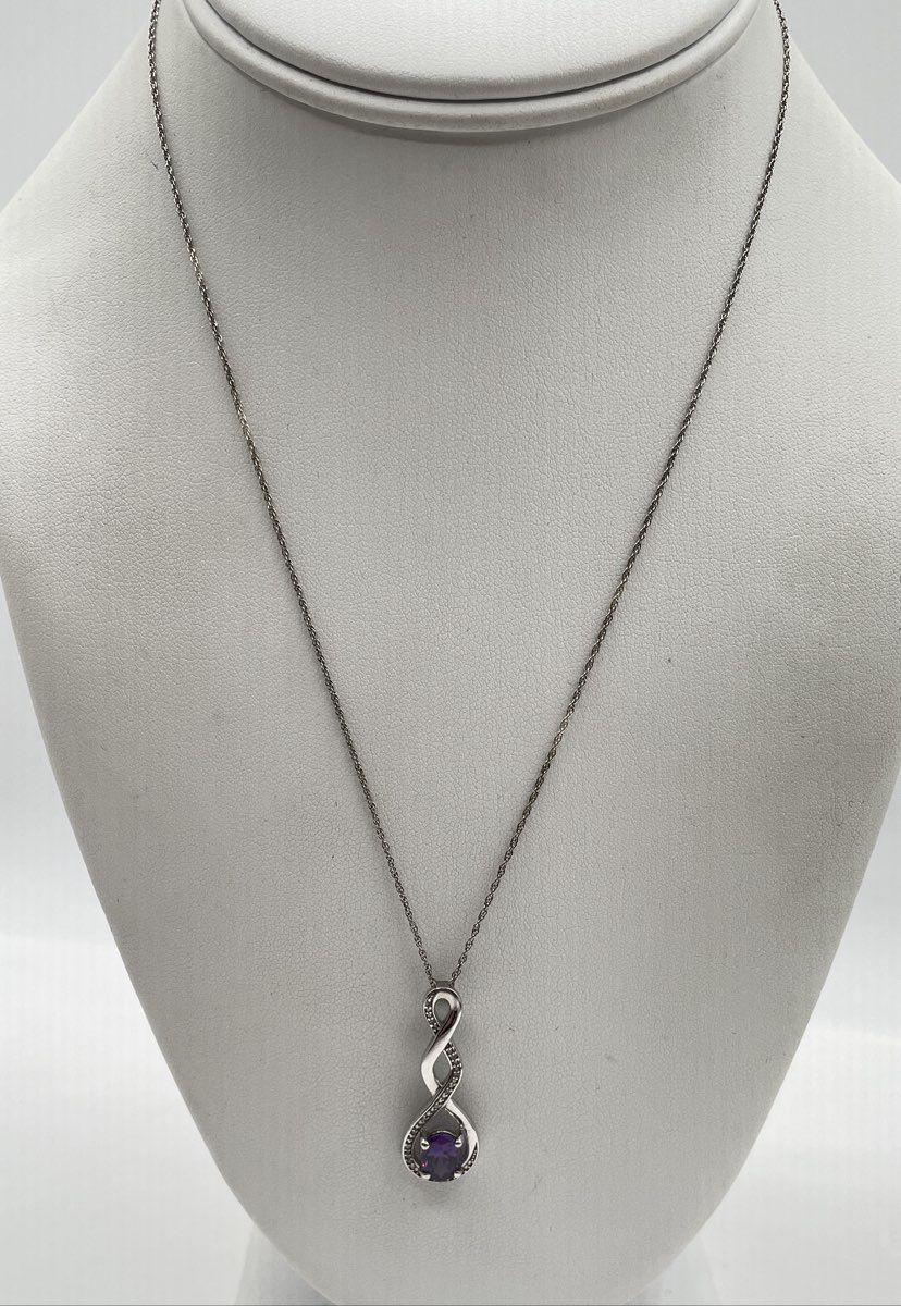 925 Sterling Silver Purple CZ Diamond Accent Infinity Pendant Necklace 3.4g