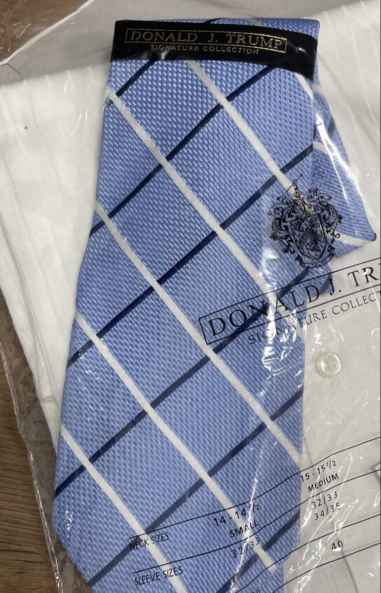 Donald J. Trump Men's Dress Shirt & Tie Set White Striped Cotton Sz 16 34-35