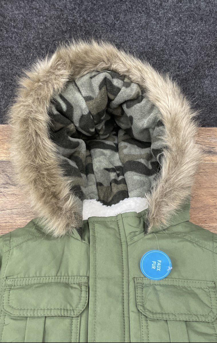 Carter's Boys Faux Fur Hooded Parka Winter Coat Green Camo Lining NWT Sz 5-6