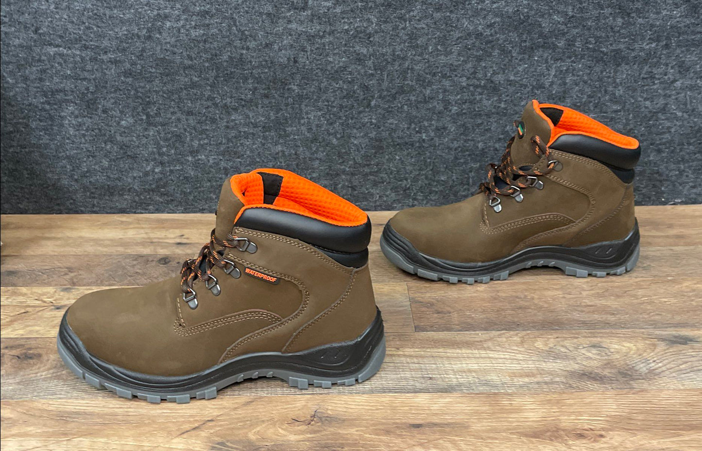 Hytest K13751 Brown Leather Waterproof EH SR Safety Boots Women's Size 8.5 W