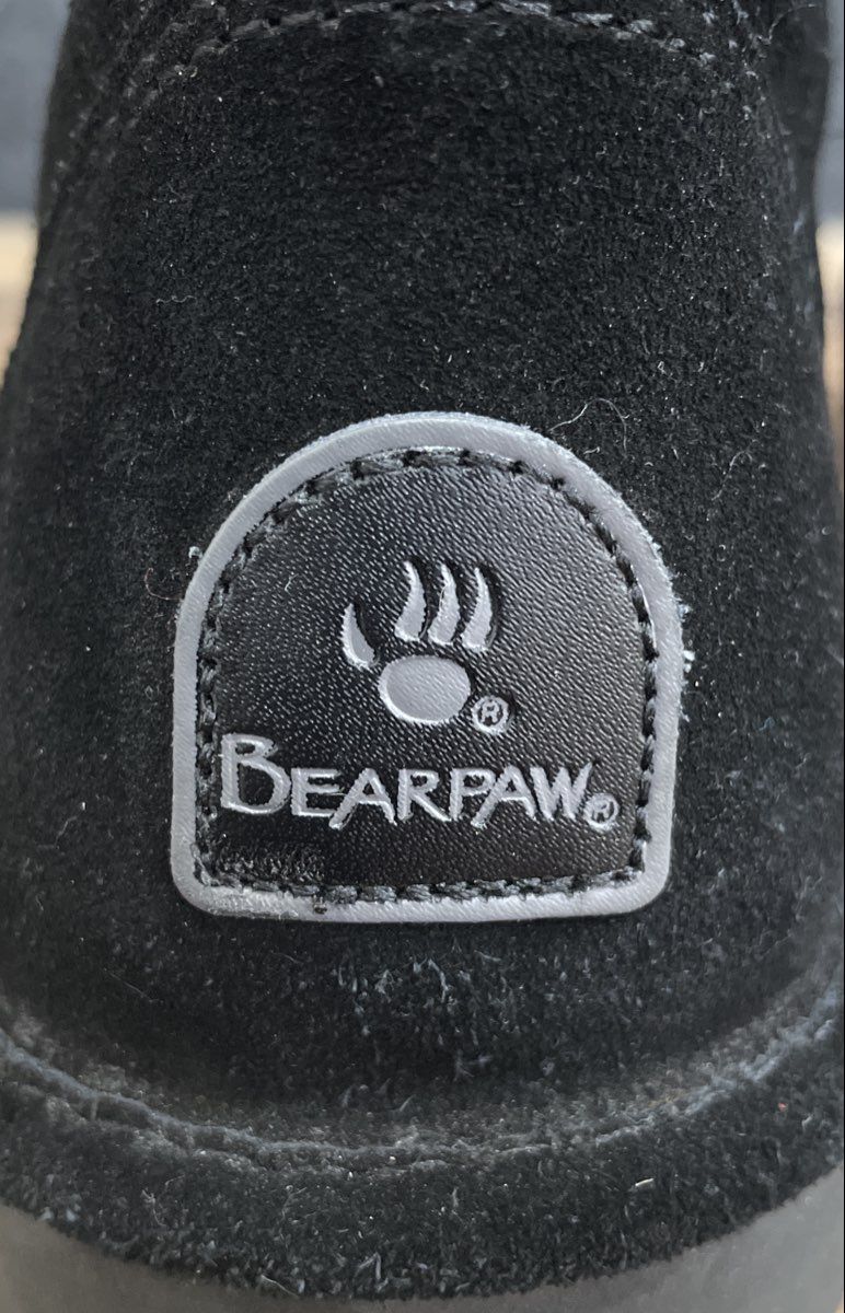 Bearpaw Women's Black Suede Hiker Lace Up Winter Boots Patterned Size 9