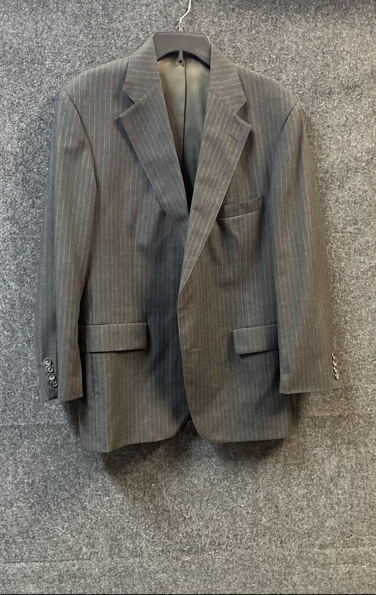 Vintage Palm Beach Men's Gray Pinstripe Suit Jacket Blazer Two Button USA