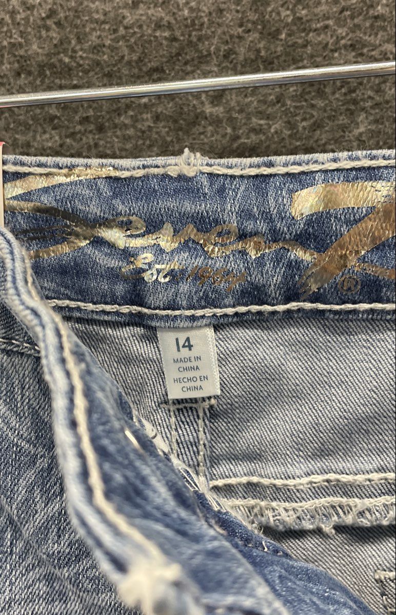 Seven7 Women's Blue Paisley Weekend Jean Shorts Fray Hem 5" Inseam NWT Sz 14