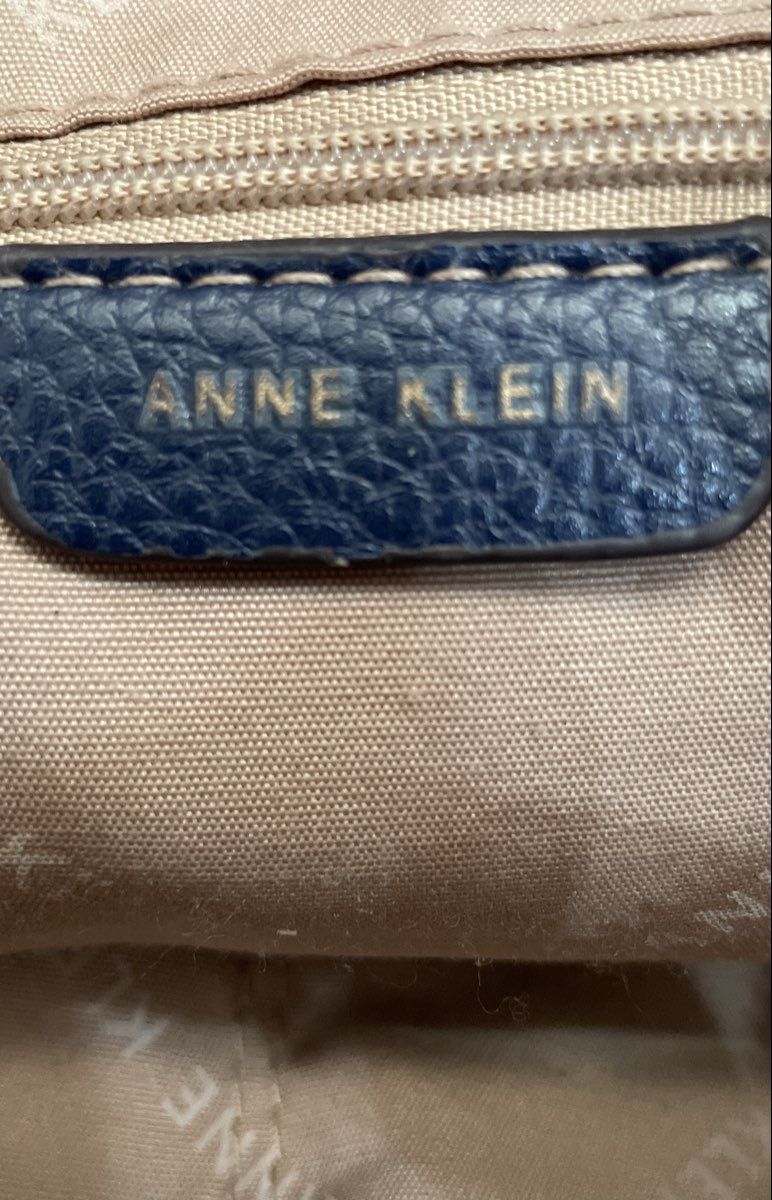 Anne Klein Navy Blue White Pebbled Leather Crossbody Shoulder Bag Gold Tone
