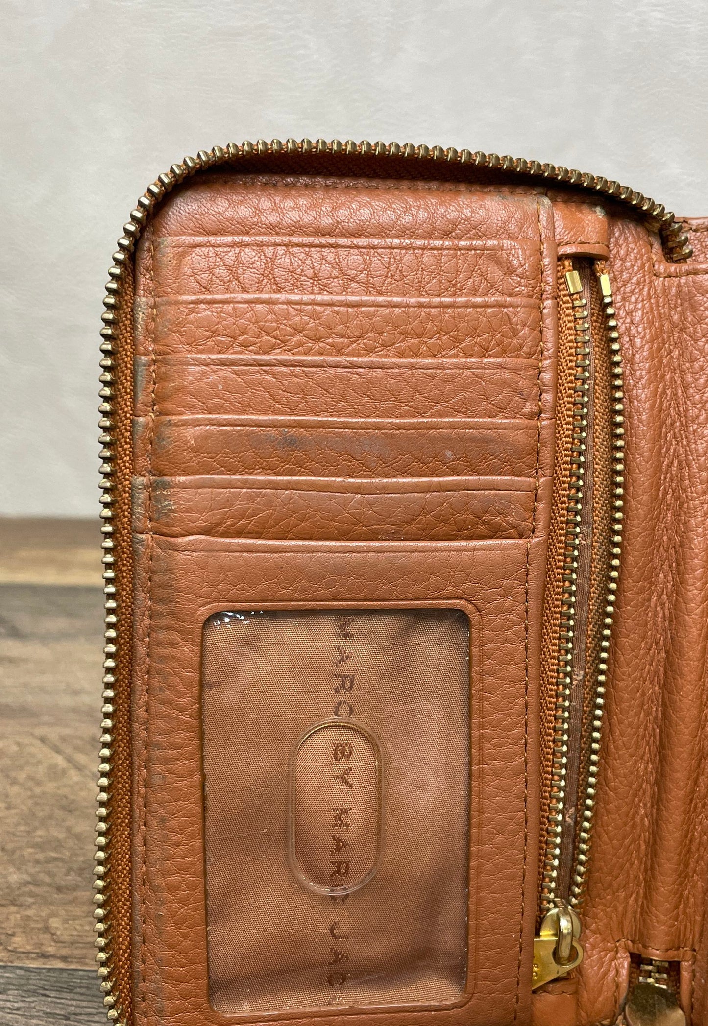 Marc by Marc Jacobs Brown Leather Standard Supply Zip Around Wristlet Wallet COA