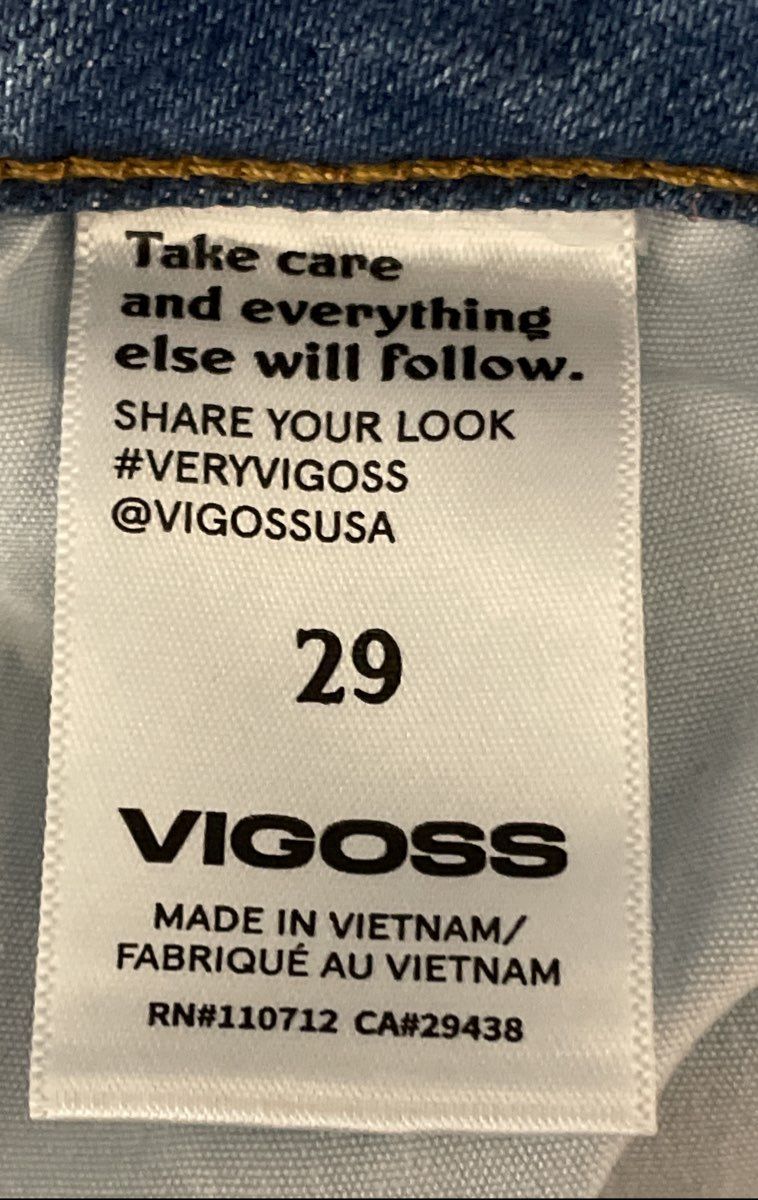 ViGoss Women's Marley Crop Boot Cut Light Wash Mid Rise Jeans NWT Sz 29