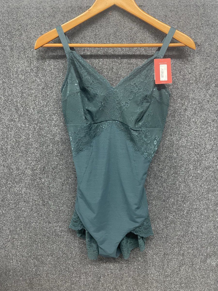Spanx Women's Spotlight on Lace Bodysuit Malachite Green NWT Sz 1X