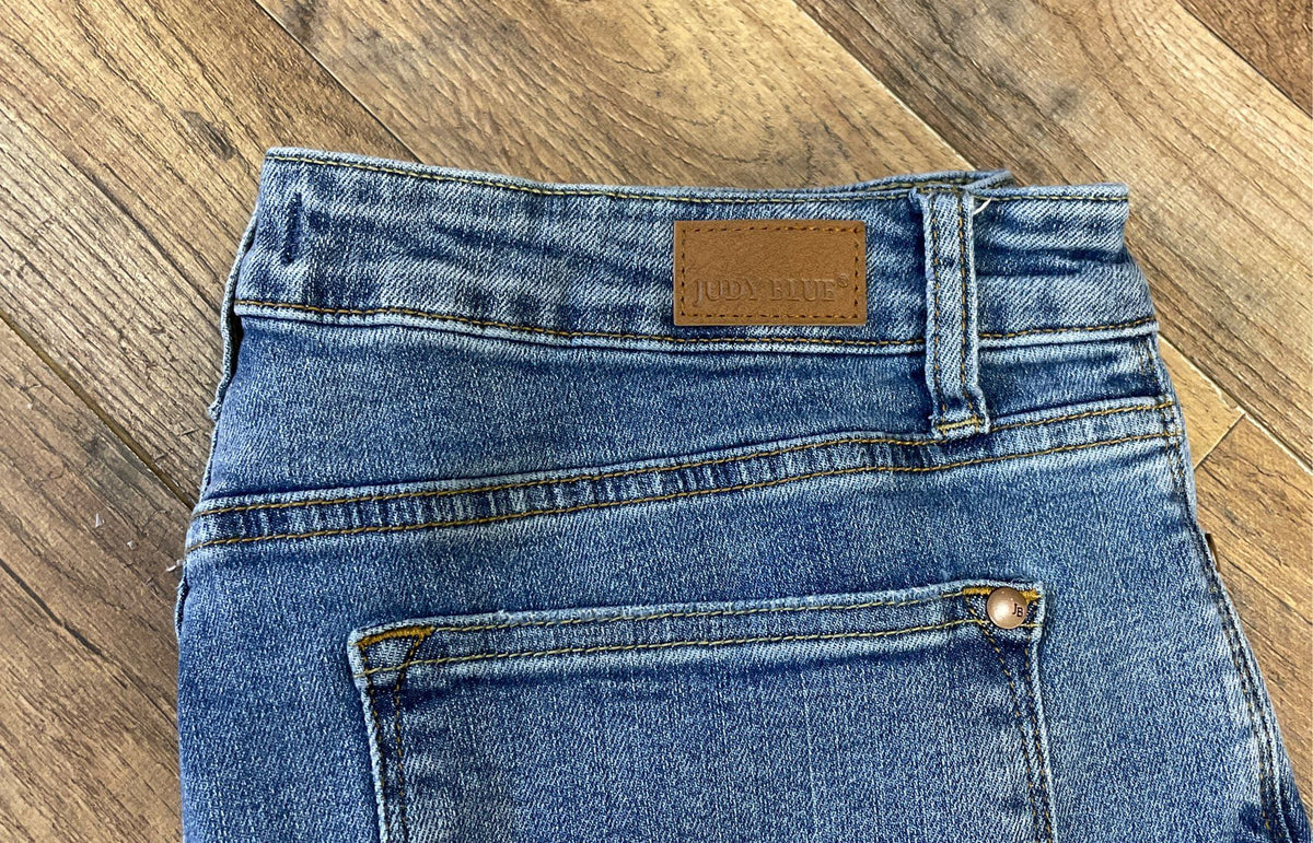 Judy Blue Women's Boyfriend Fit Medium Wash Denim Jeans Sz 13/31