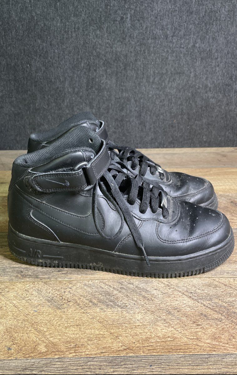 Nike Air Force 1 Mid '07 Triple Black Youth Sneakers Size 6.5Y