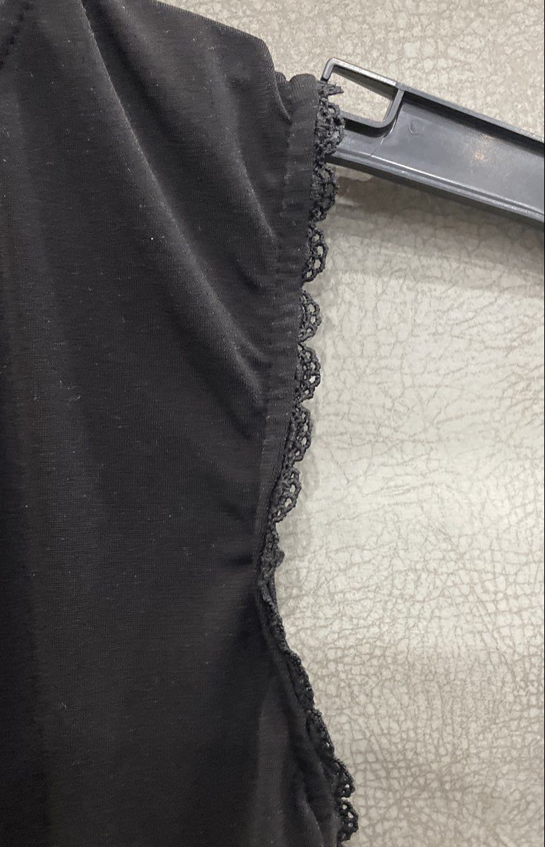 Karl Lagerfeld Women's Black Sleeveless Top Crochet Lace Keyhole Pearl Size S