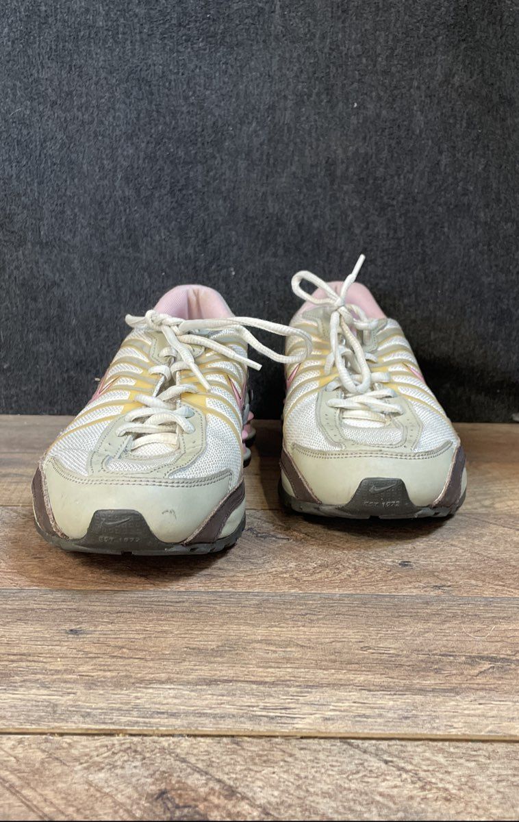 Nike Shox Turbo VII Pink White Tan Running Shoes Size 7Y