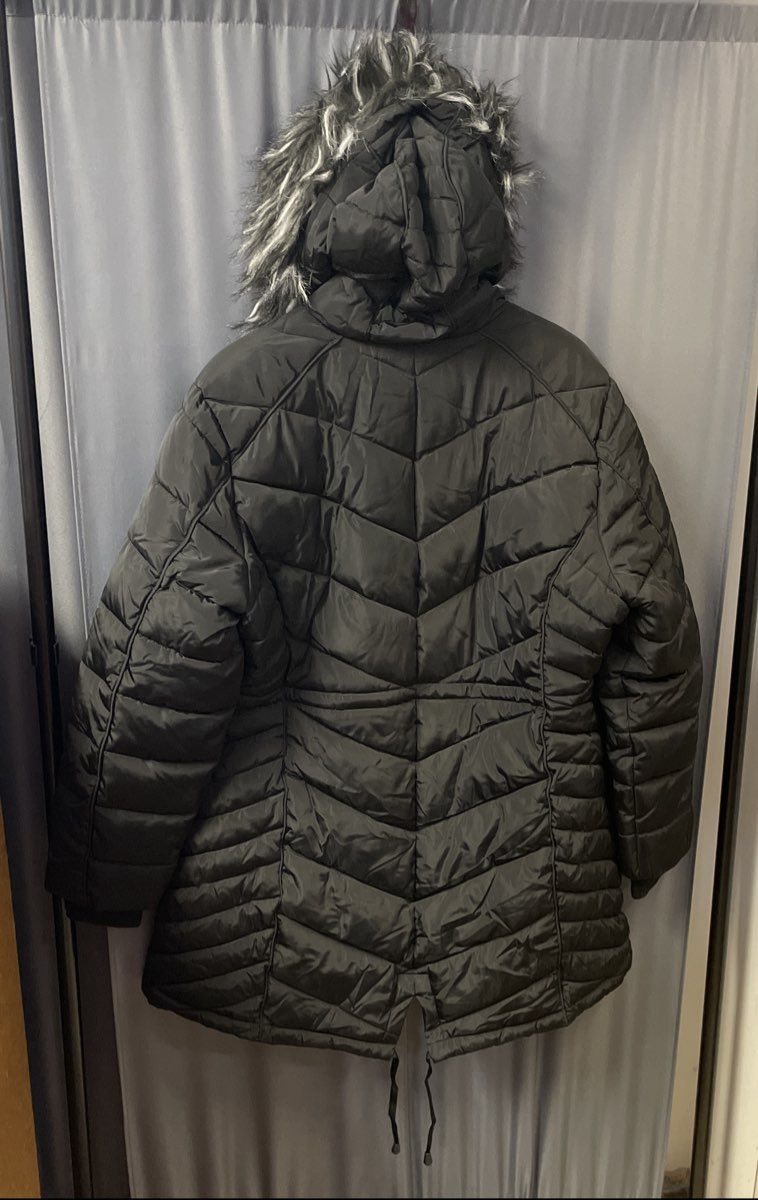 Celsius Premium Women's Black Quilted Parka Jacket Faux Fur Hood NWT Sz 1X
