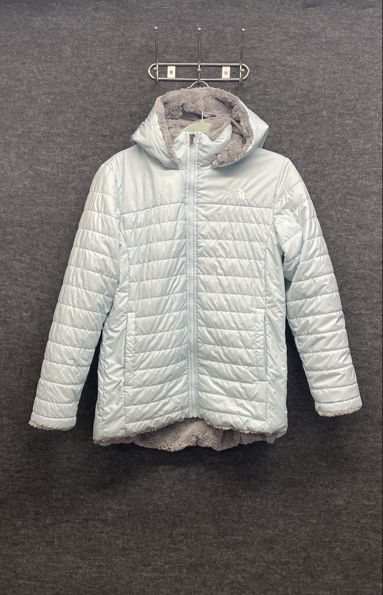 The North Face Women's Reversible Mossbud Swirl Hooded Puffer Jacket Lt Blue