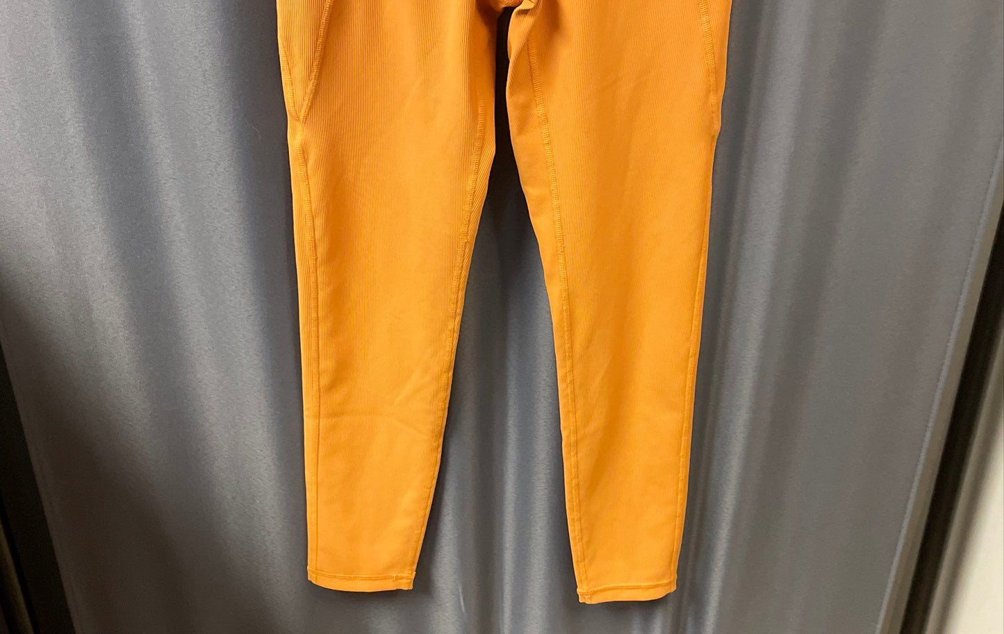 Wilo The Label Women's Golden Ribbed High Waist Side Pocket Leggings Sz S