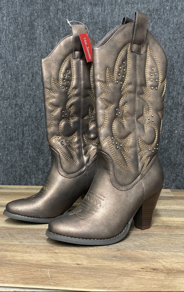 Hot Tomato Women's Bronze Metallic Embroidered Studded Cowboy Boots Size 7.5 NWT