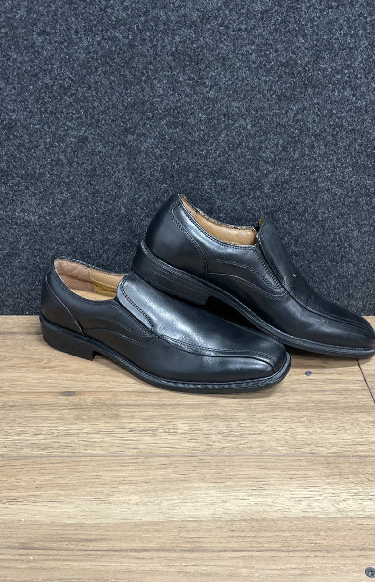 GH Bass Glenn 2 Black Leather Bicycle Toe Slip On Dress Loafers Men's Size 8M