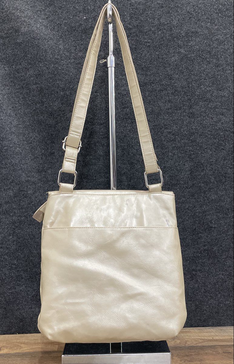 Apt. 9 White Leather Crossbody Shoulder Bag Front Flap Zipper Pocket