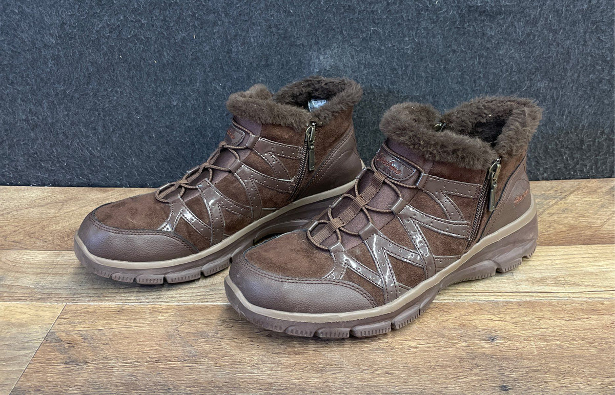 Skechers Synergy Winter Nights Chocolate Brown Fur Lined Boots Women's Size 9.5