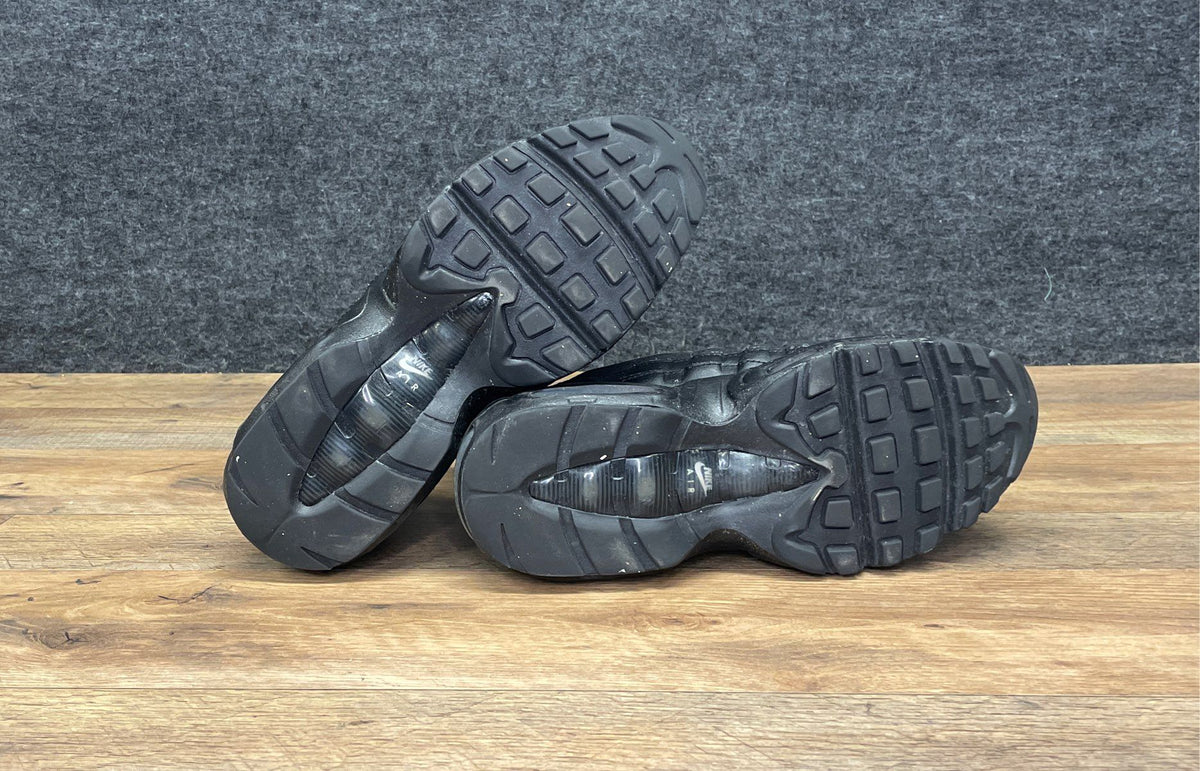 Nike Air Max 95 GS Triple Black Youth Sneakers Size 7Y
