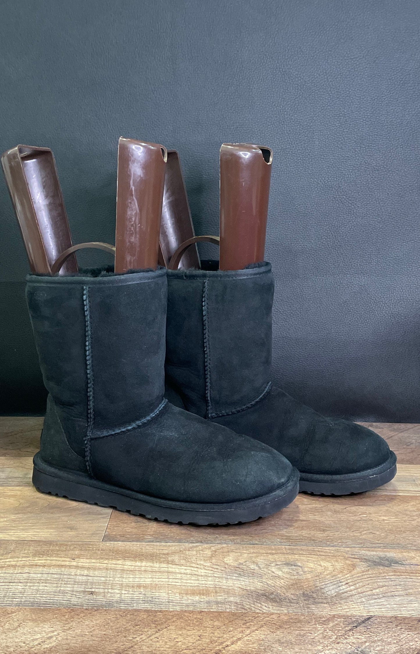 UGG Classic Short 5825 Black Suede Sheepskin Boots Women's Size 9