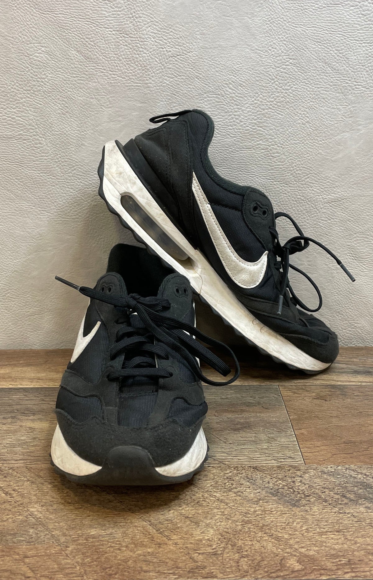 Nike Air Max Dawn Black White Women's Running Shoes Size 8.5