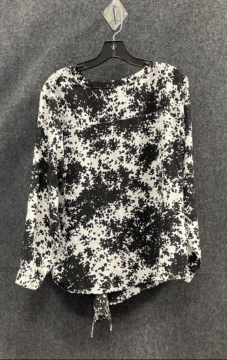 Talbots Women's Petites Black White Abstract Floral Button Front Top Sz XP NWT