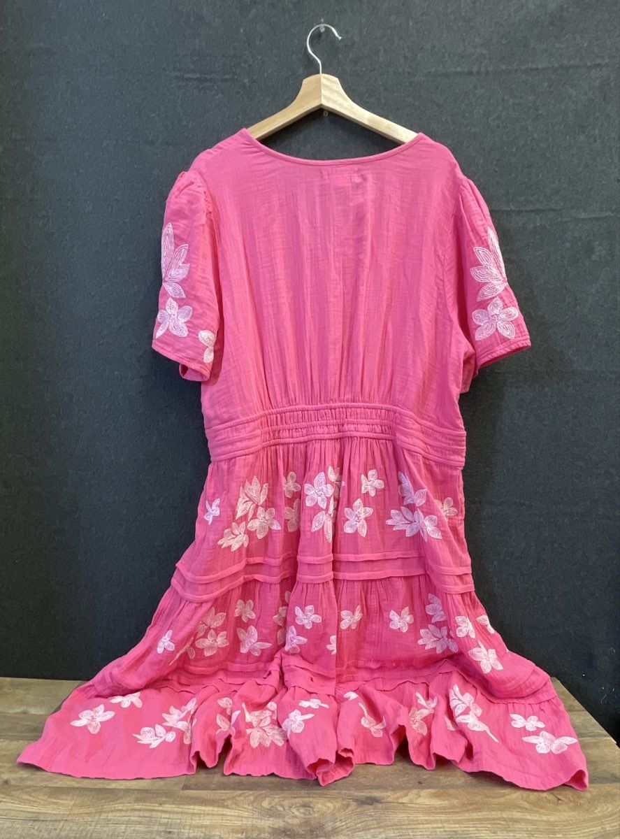 Draper's & Damon's Women's Pink Embroidered Floral Tiered V-Neck Cotton Dress 1X