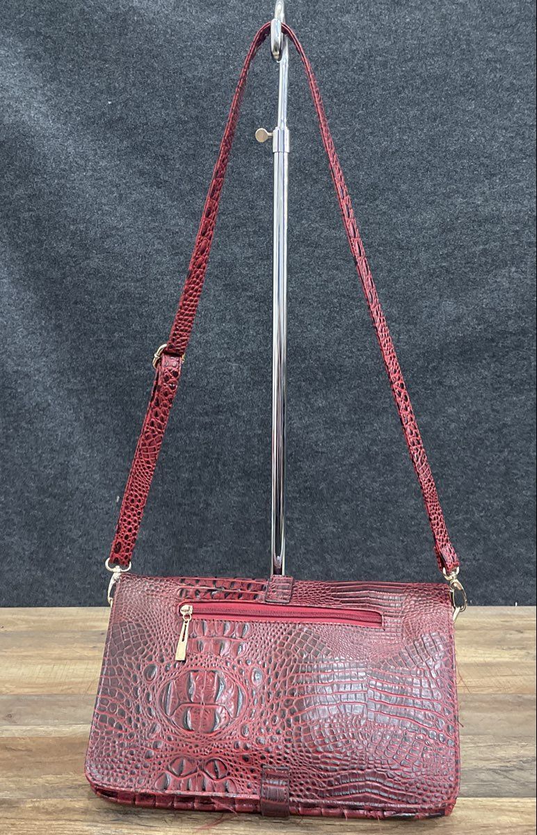 Charming Charlie Red Crocodile Embossed Envelope Crossbody Bag Gold Hardware