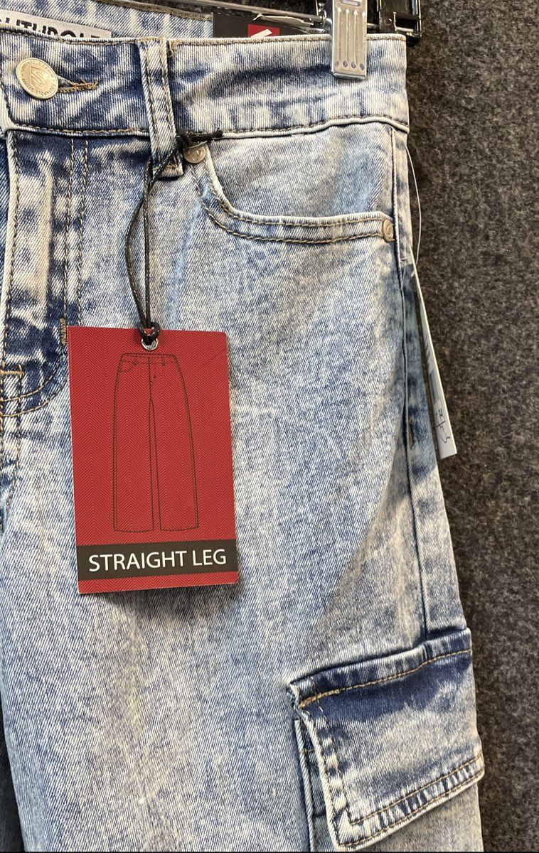 Southpole Boy's Light Cloud Acid Wash Cargo Jeans Straight Leg Zip Knee NWT 14